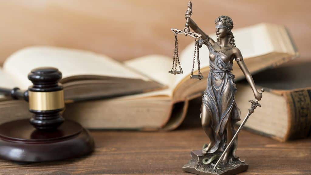 Commercial property law firms